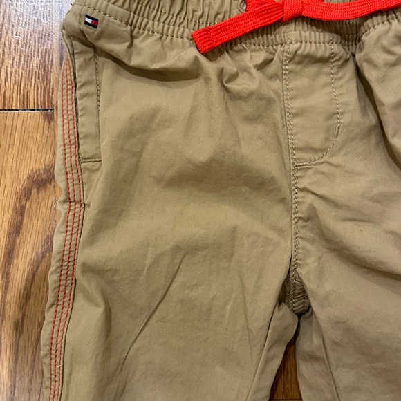 Tommy Hilfiger Khaki joggers - Picture 3 of 5